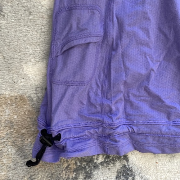 Lululemon Tank Size 10 - Picture 5 of 6